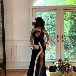 Chic Velvet Navy Blue Prom Dress with Silver rhinestone Accents
